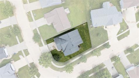 6205 Palmetto Circle SW Cedar Rapids IA 52404