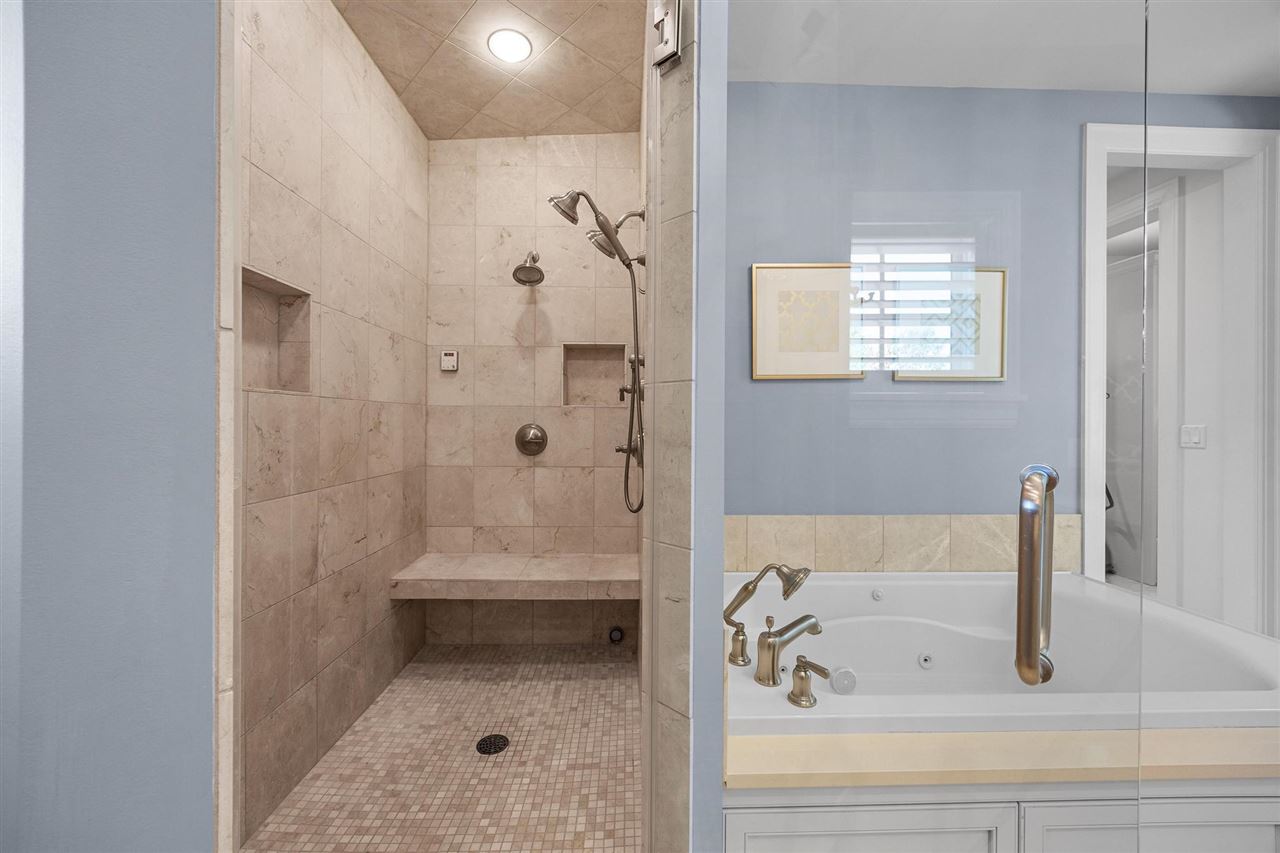 2343 Lake Ridge Place NE North Liberty IA 52317