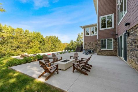 2343 Lake Ridge Place NE North Liberty IA 52317