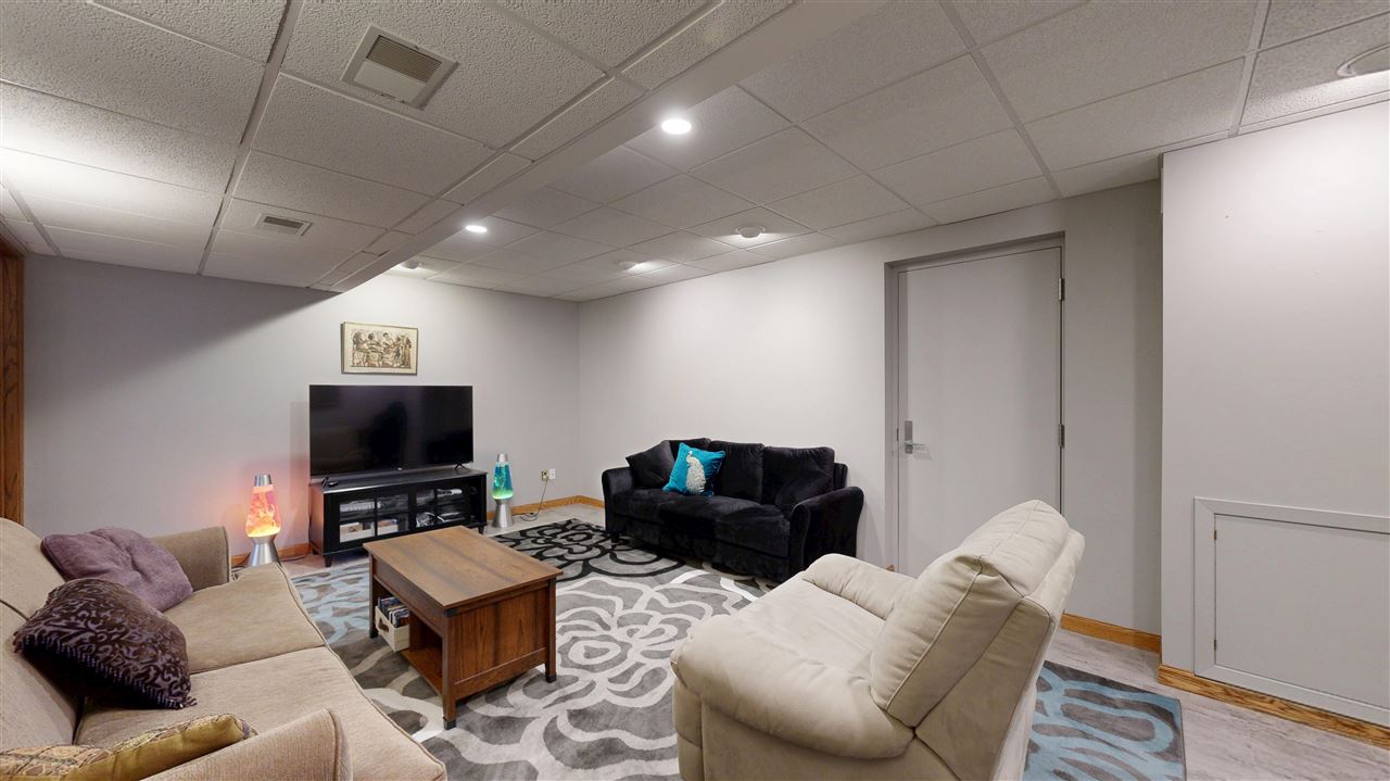 1017 5th Avenue Iowa City IA 52240
