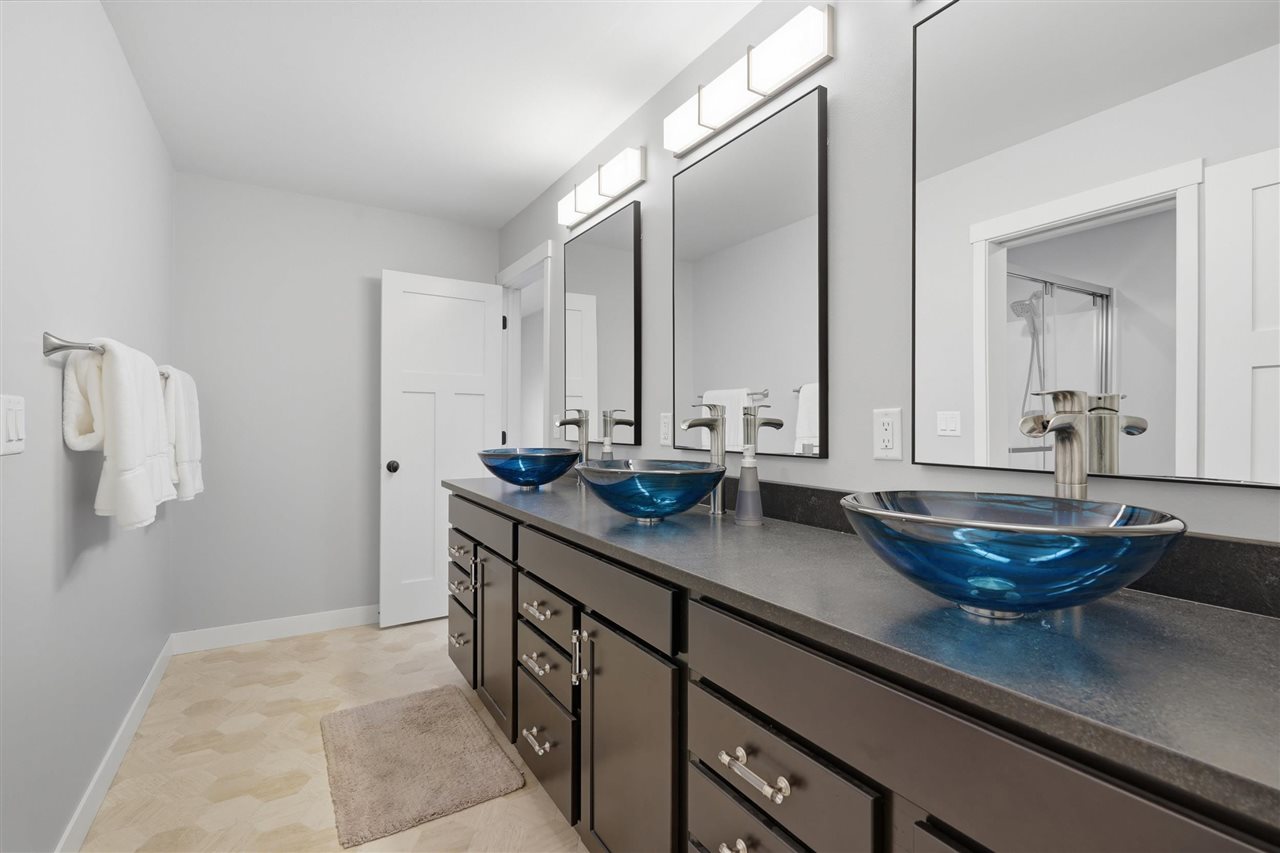 1515 Salm Drive North Liberty IA 52317