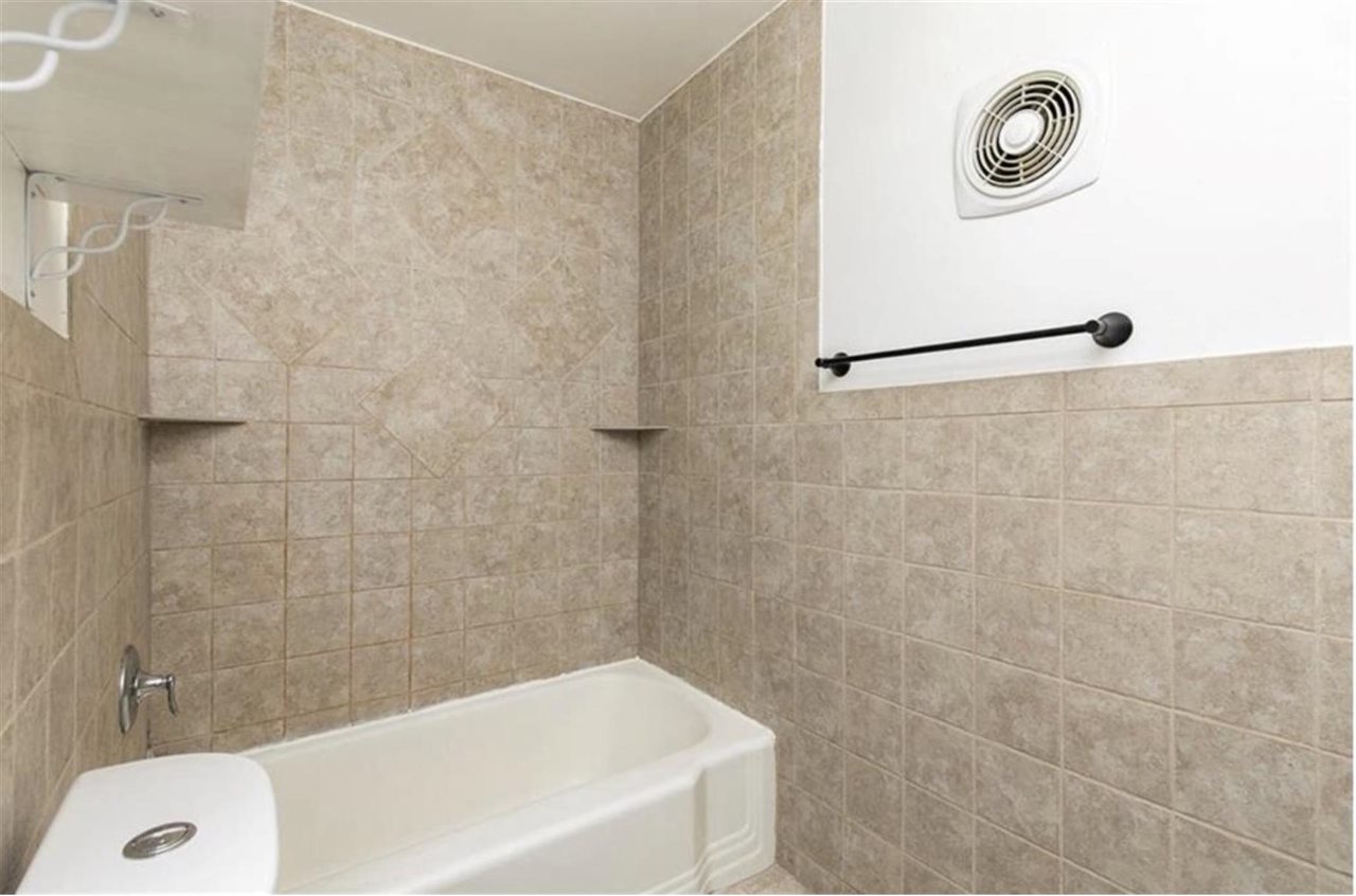 303 Virginia Avenue Des Moines IA 50315