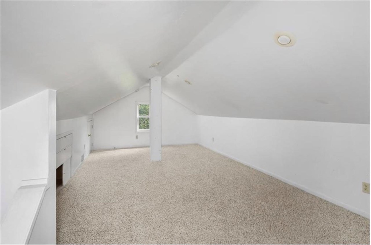 303 Virginia Avenue Des Moines IA 50315