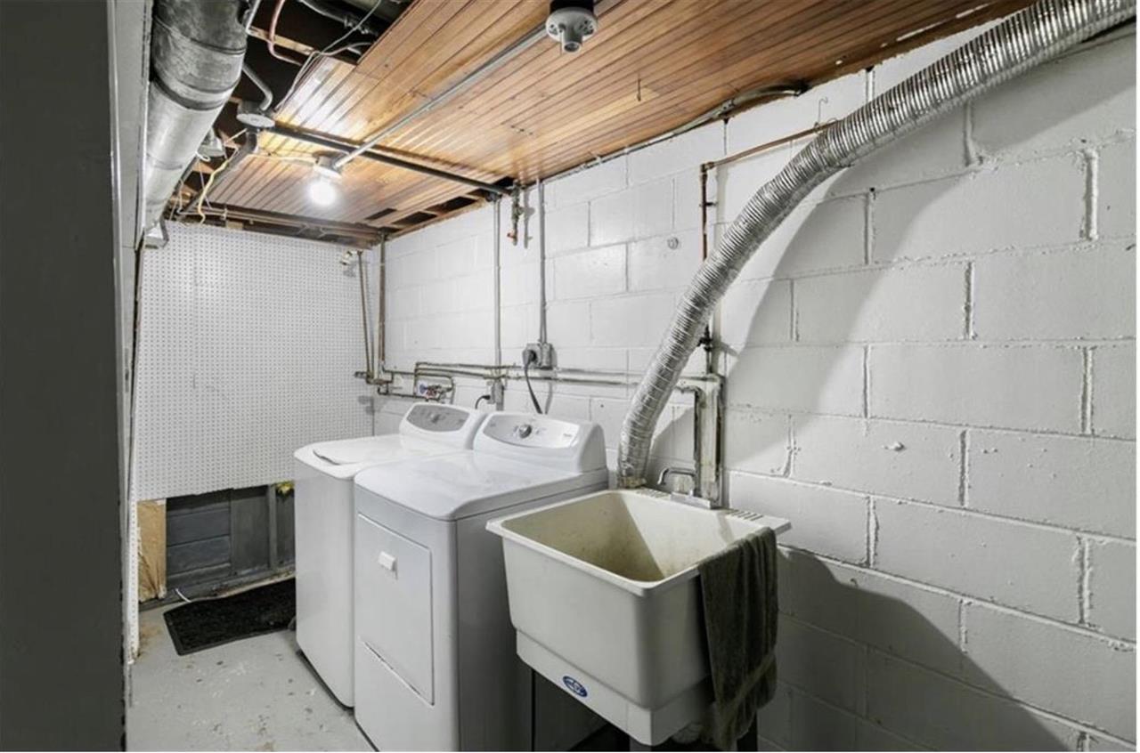 303 Virginia Avenue Des Moines IA 50315