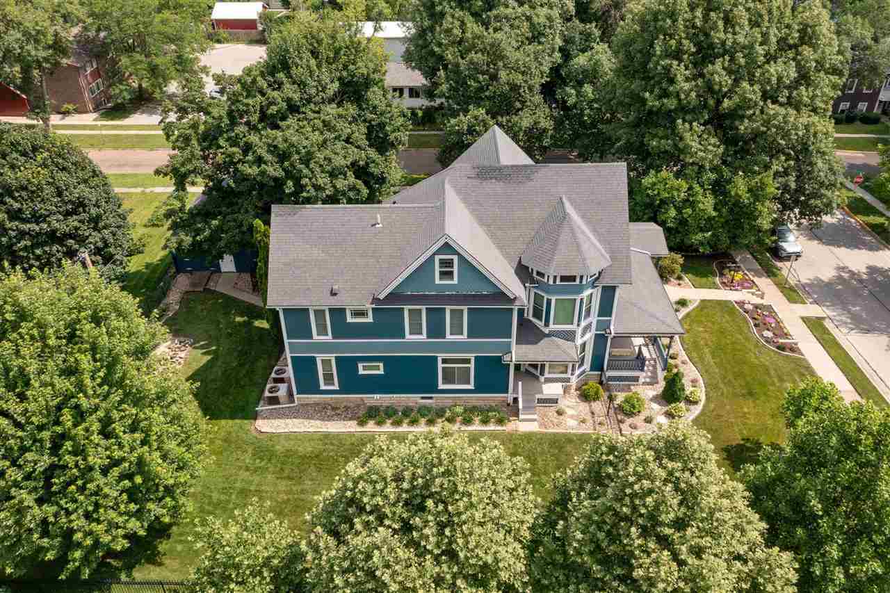 205 NW 2nd Avenue Mt Vernon IA 52314