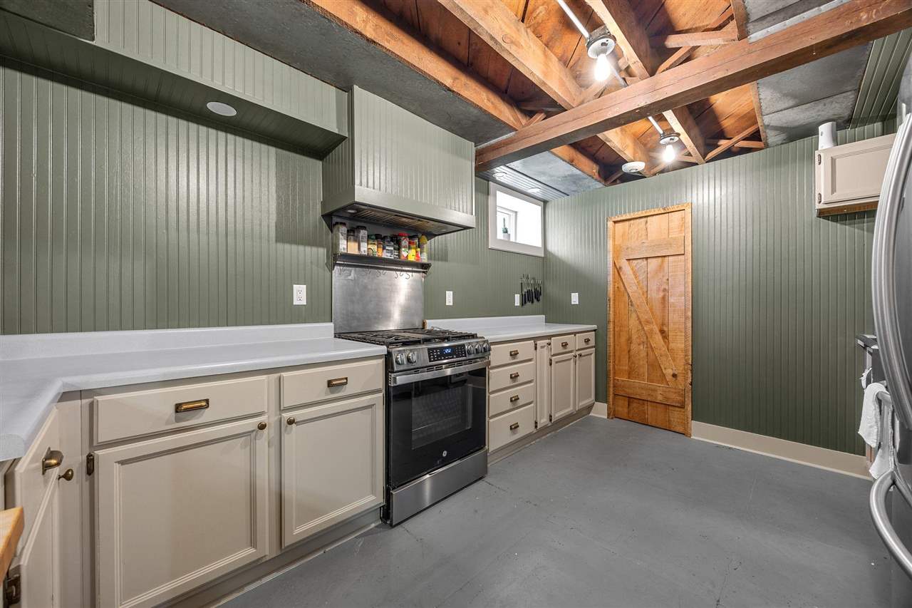 205 NW 2nd Avenue Mt Vernon IA 52314