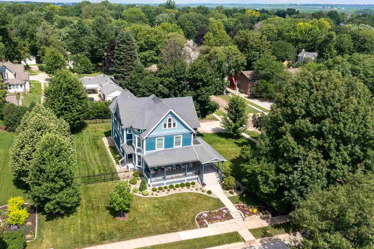 205 NW 2nd Avenue Mt Vernon IA 52314