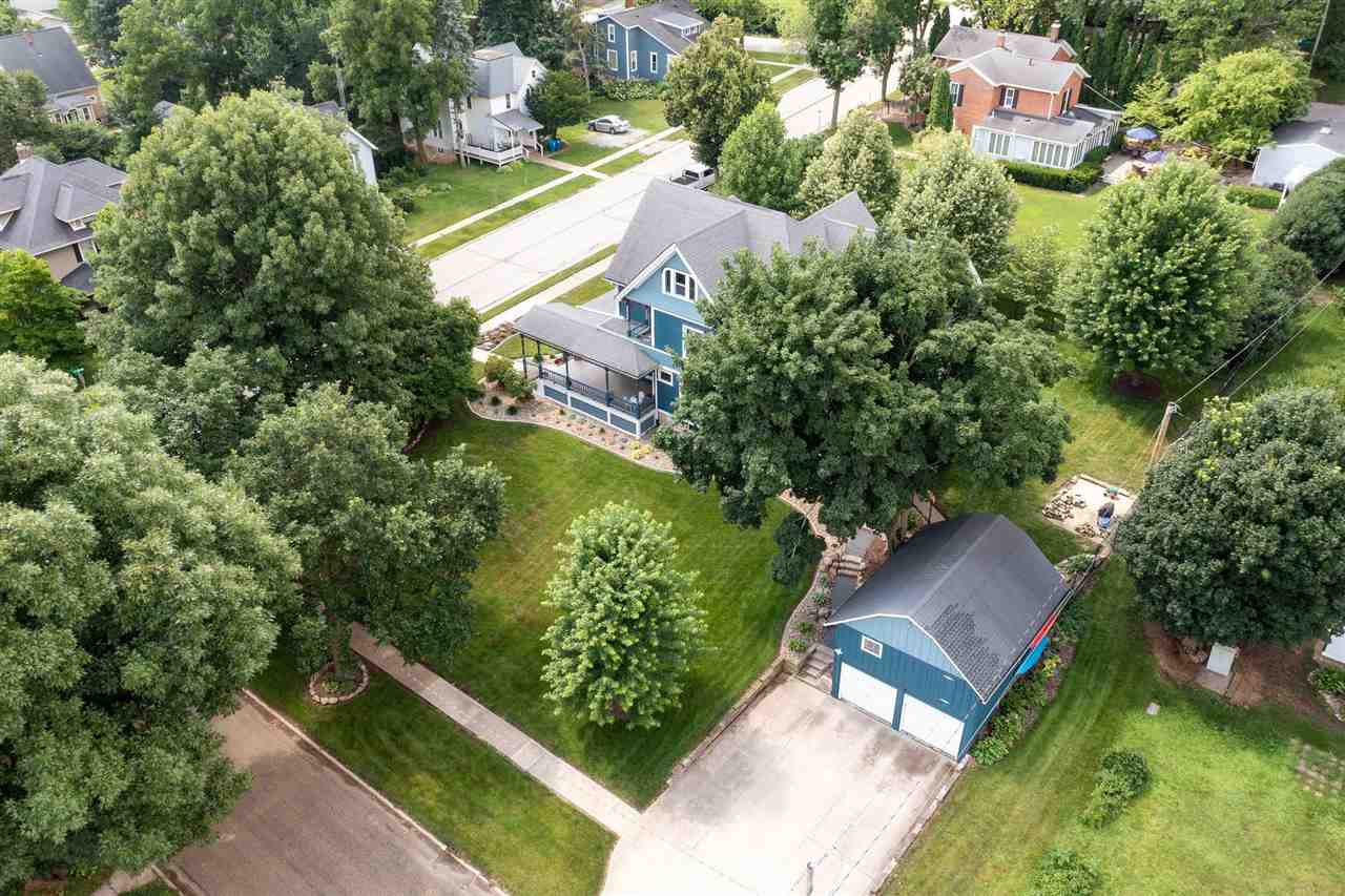 205 NW 2nd Avenue Mt Vernon IA 52314
