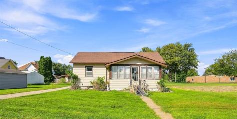 707 N 4th Avenue Washington IA 52353