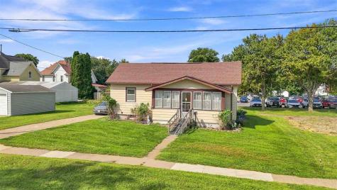 707 N 4th Avenue Washington IA 52353