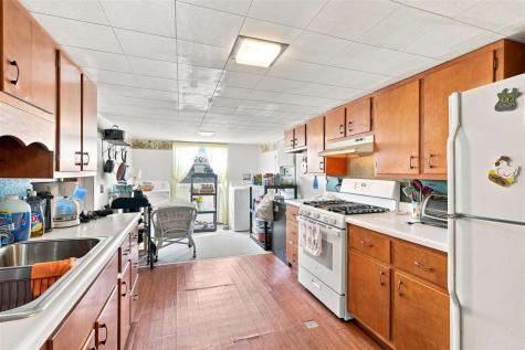 707 N 4th Avenue Washington IA 52353