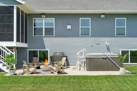 3065 Ridgeview Drive Ely IA 52227