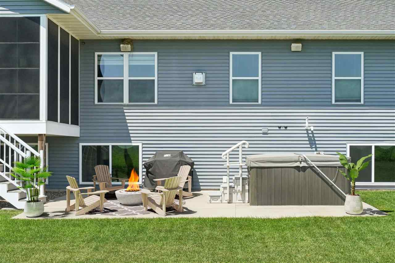 3065 Ridgeview Drive Ely IA 52227