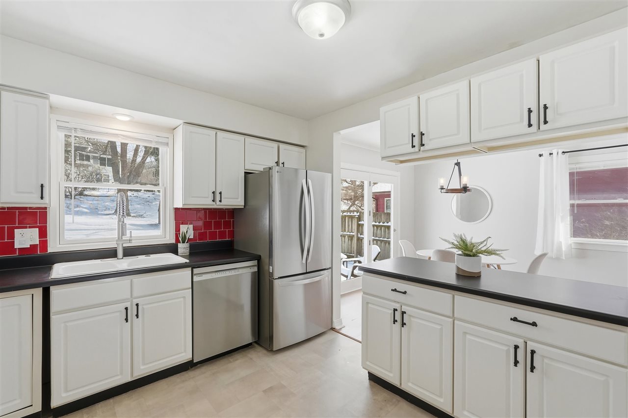 1022 Wylde Green Road Iowa City IA 52246