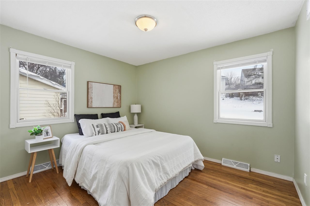 1022 Wylde Green Road Iowa City IA 52246