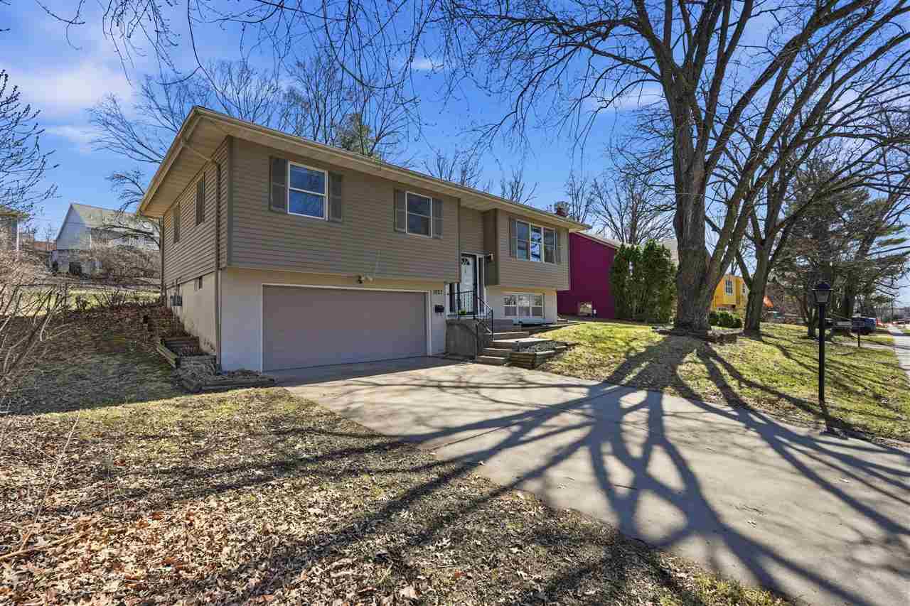 1022 Wylde Green Road Iowa City IA 52246