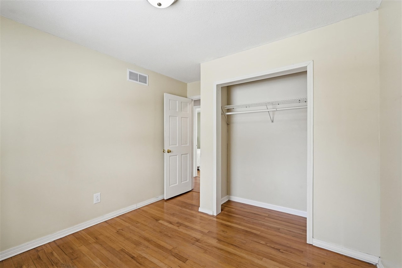 1022 Wylde Green Road Iowa City IA 52246