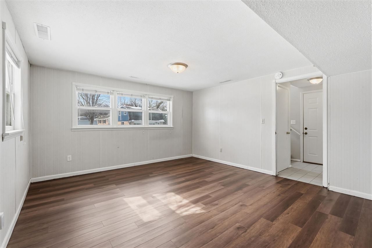 1022 Wylde Green Road Iowa City IA 52246