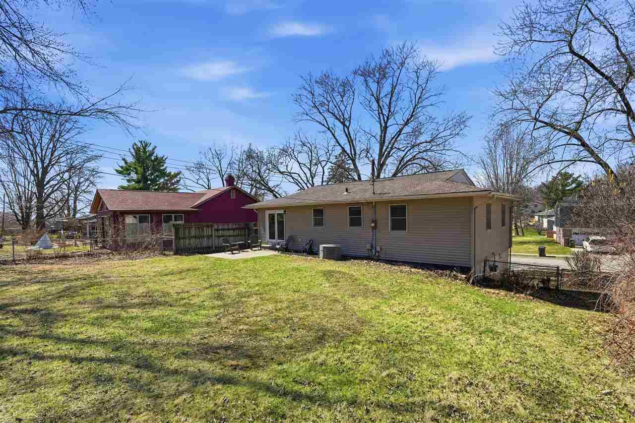 1022 Wylde Green Road Iowa City IA 52246
