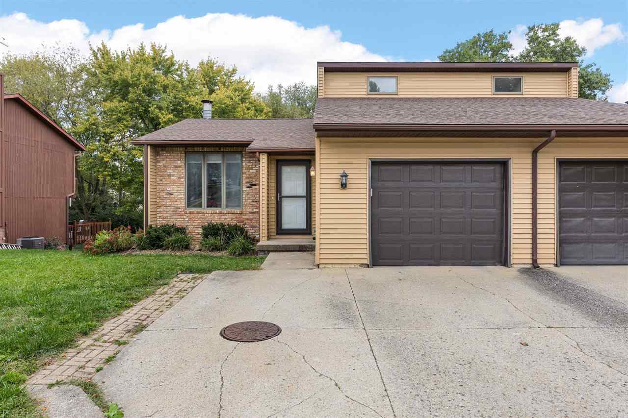2264 Plaen View Drive Iowa City IA 52246