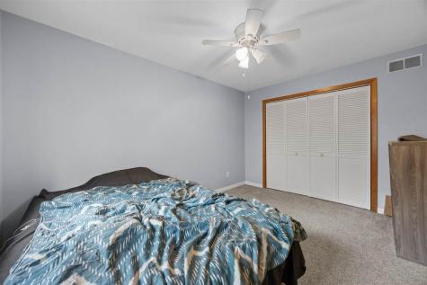 2264 Plaen View Drive Iowa City IA 52246