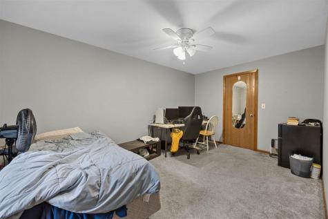 2264 Plaen View Drive Iowa City IA 52246