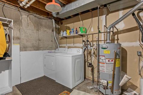 2264 Plaen View Drive Iowa City IA 52246