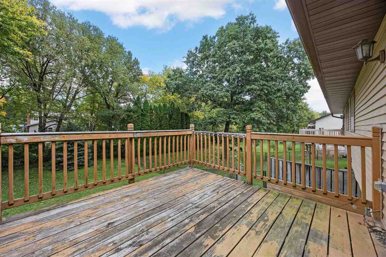 2264 Plaen View Drive Iowa City IA 52246