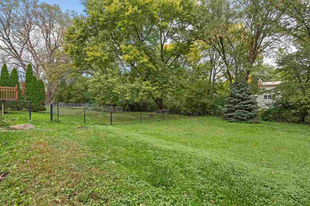 2264 Plaen View Drive Iowa City IA 52246