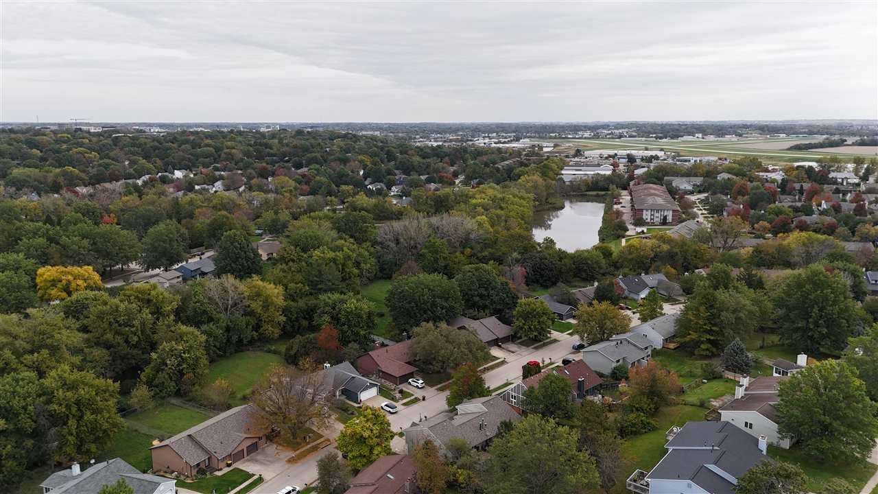2264 Plaen View Drive Iowa City IA 52246