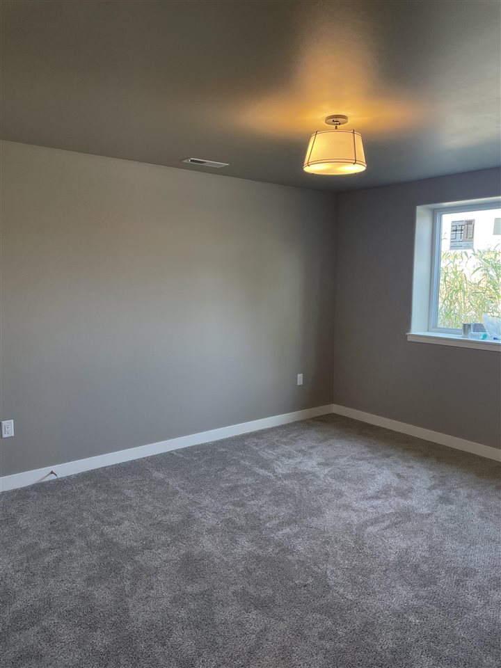 648 Aiden Street Iowa City IA 52245