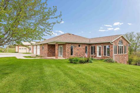 2686 H Avenue Williamsburg IA 52361