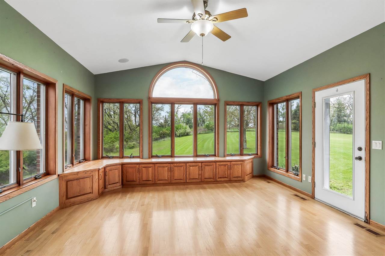 2686 H Avenue Williamsburg IA 52361