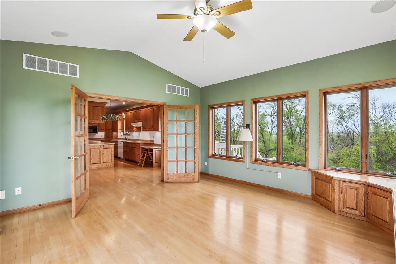 2686 H Avenue Williamsburg IA 52361