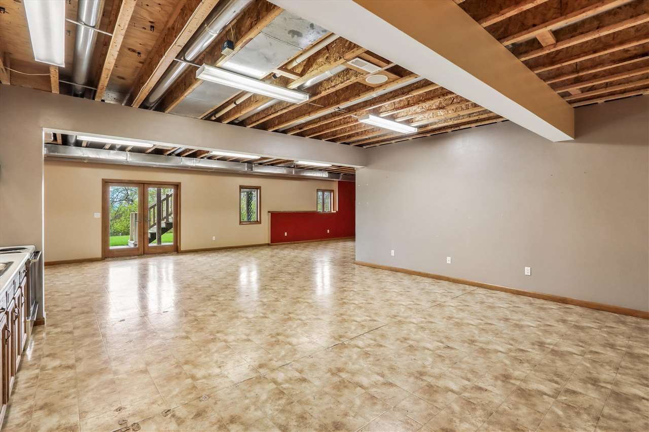 2686 H Avenue Williamsburg IA 52361