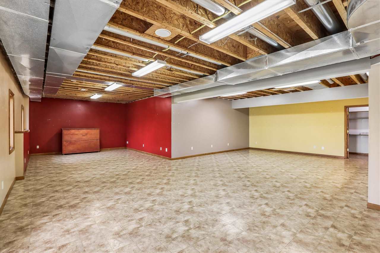 2686 H Avenue Williamsburg IA 52361