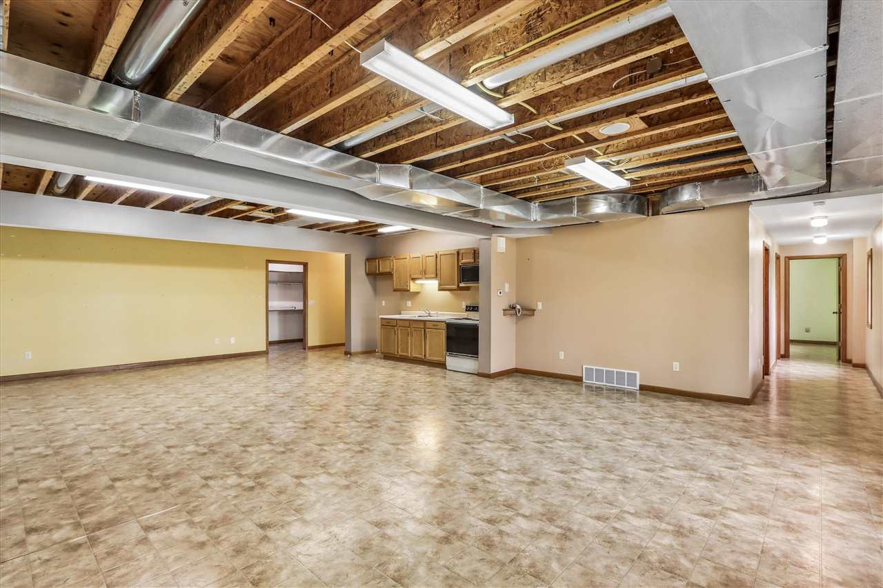 2686 H Avenue Williamsburg IA 52361