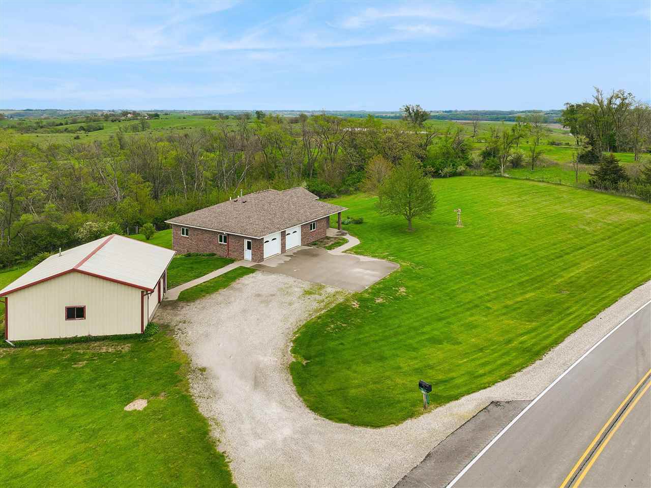 2686 H Avenue Williamsburg IA 52361