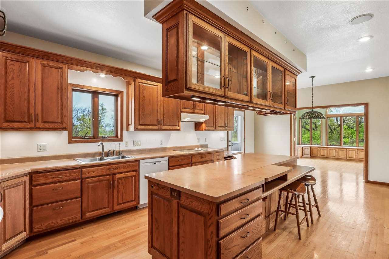 2686 H Avenue Williamsburg IA 52361