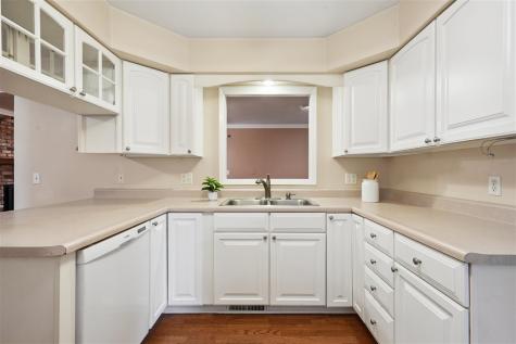 2 Bedford Court Iowa City IA 52240