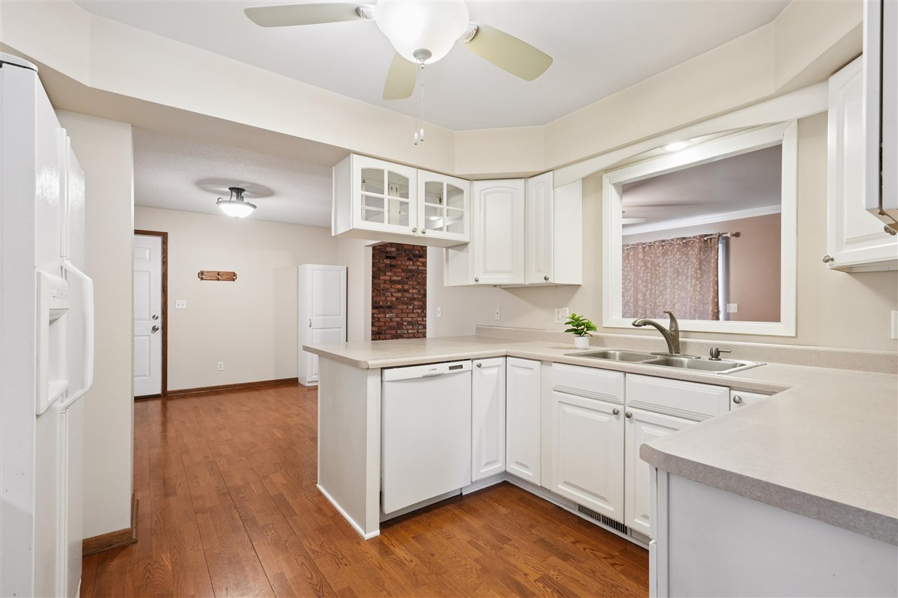 2 Bedford Court Iowa City IA 52317