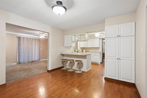 2 Bedford Court Iowa City IA 52240