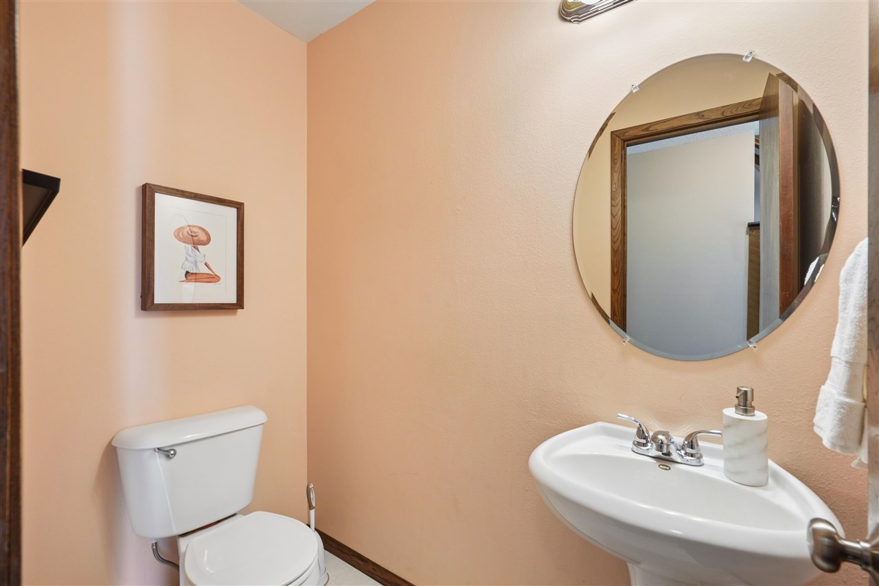 2 Bedford Court Iowa City IA 52317