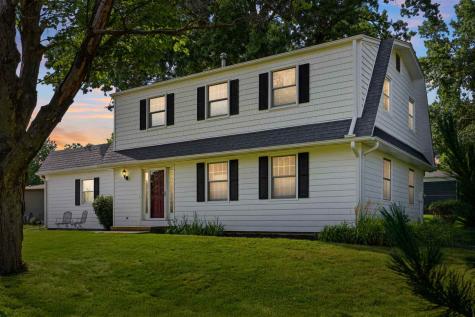 2 Bedford Court Iowa City IA 52240