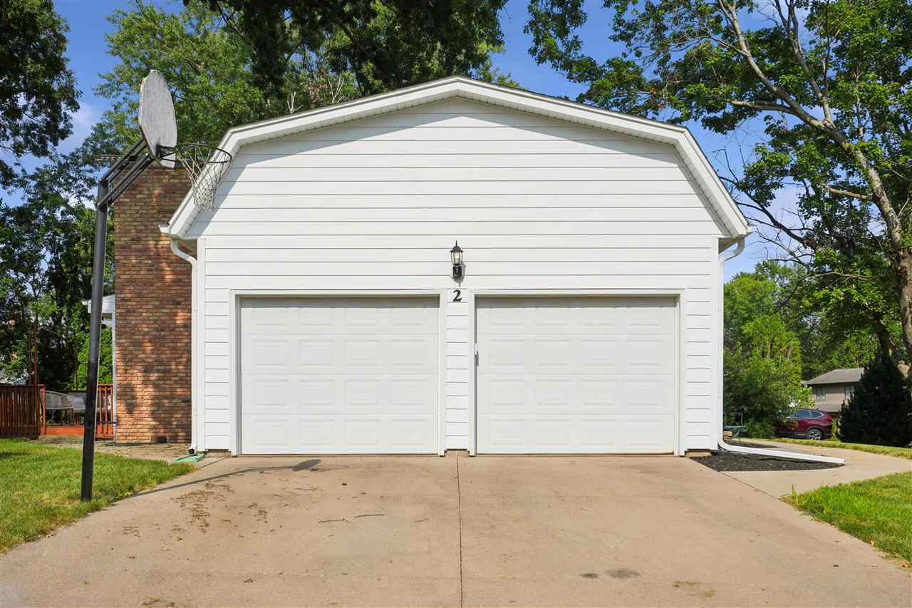 2 Bedford Court Iowa City IA 52317