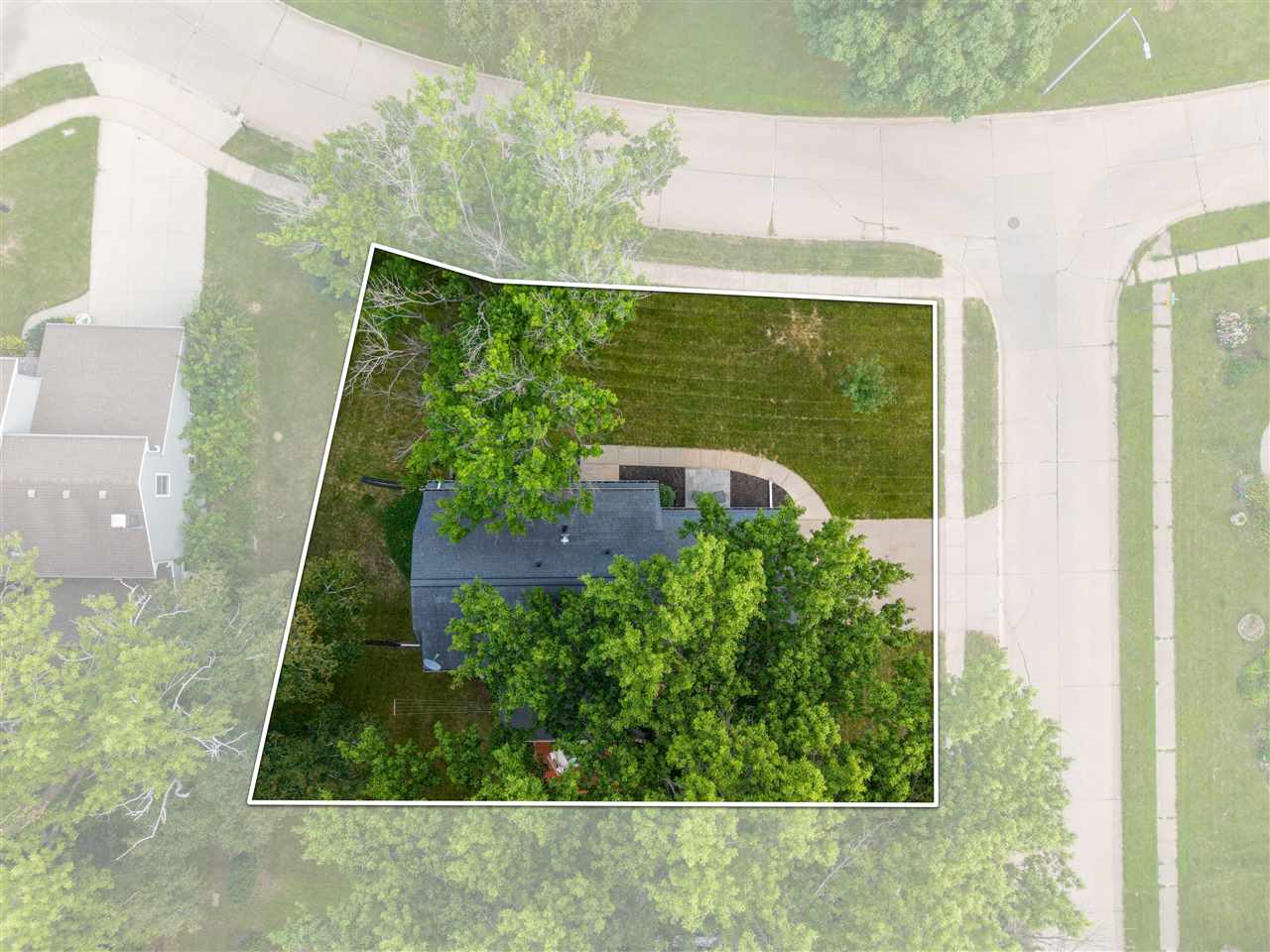 2 Bedford Court Iowa City IA 52317