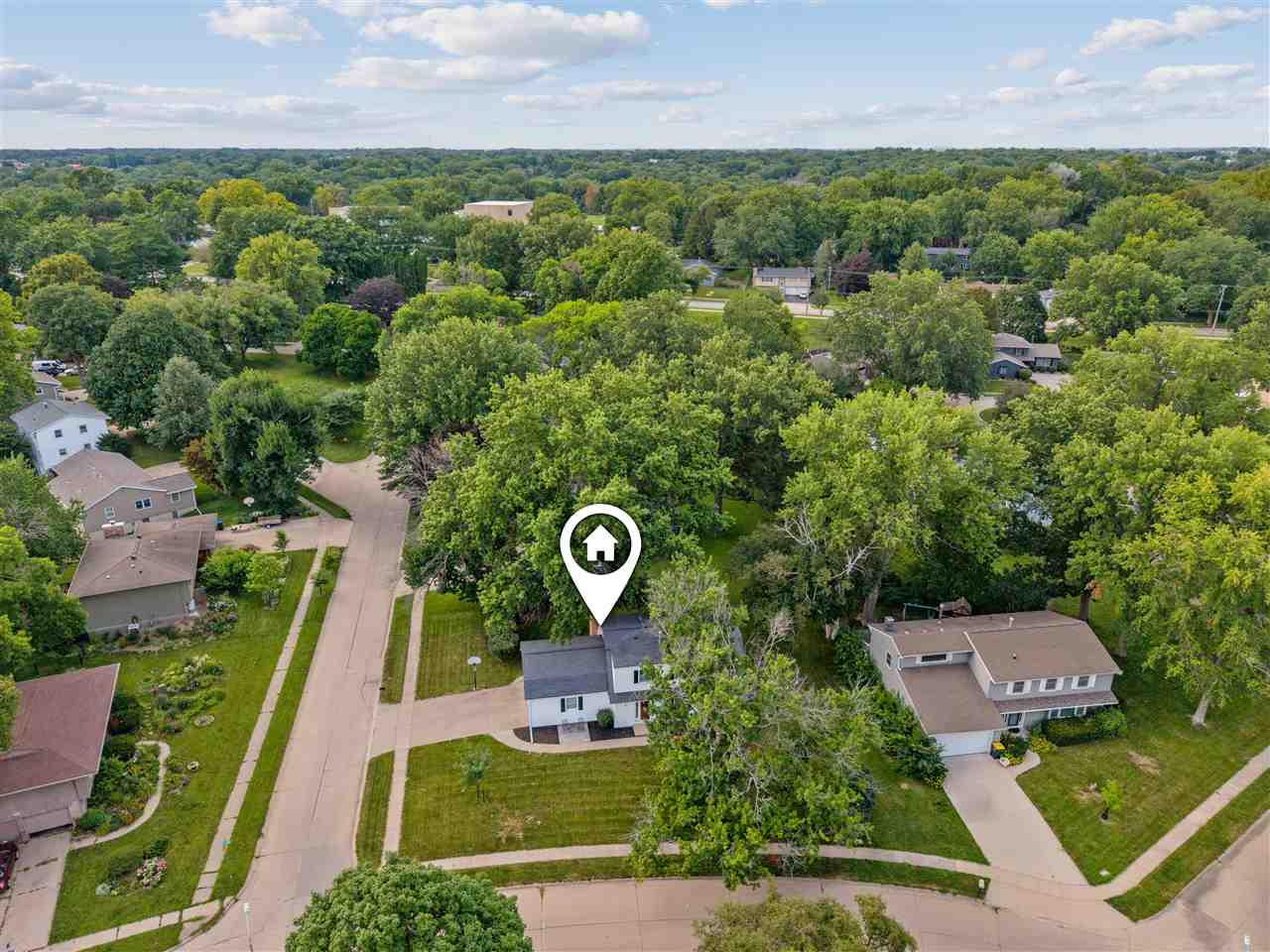 2 Bedford Court Iowa City IA 52317