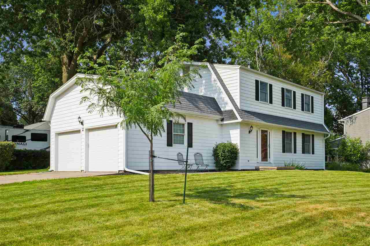 2 Bedford Court Iowa City IA 52317