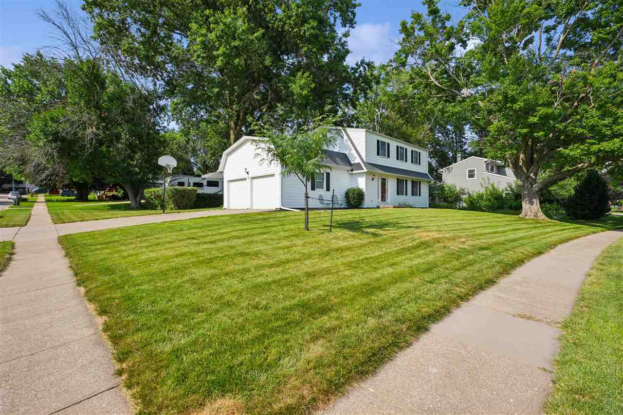2 Bedford Court Iowa City IA 52317