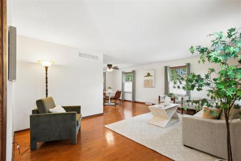 2 Bedford Court Iowa City IA 52240